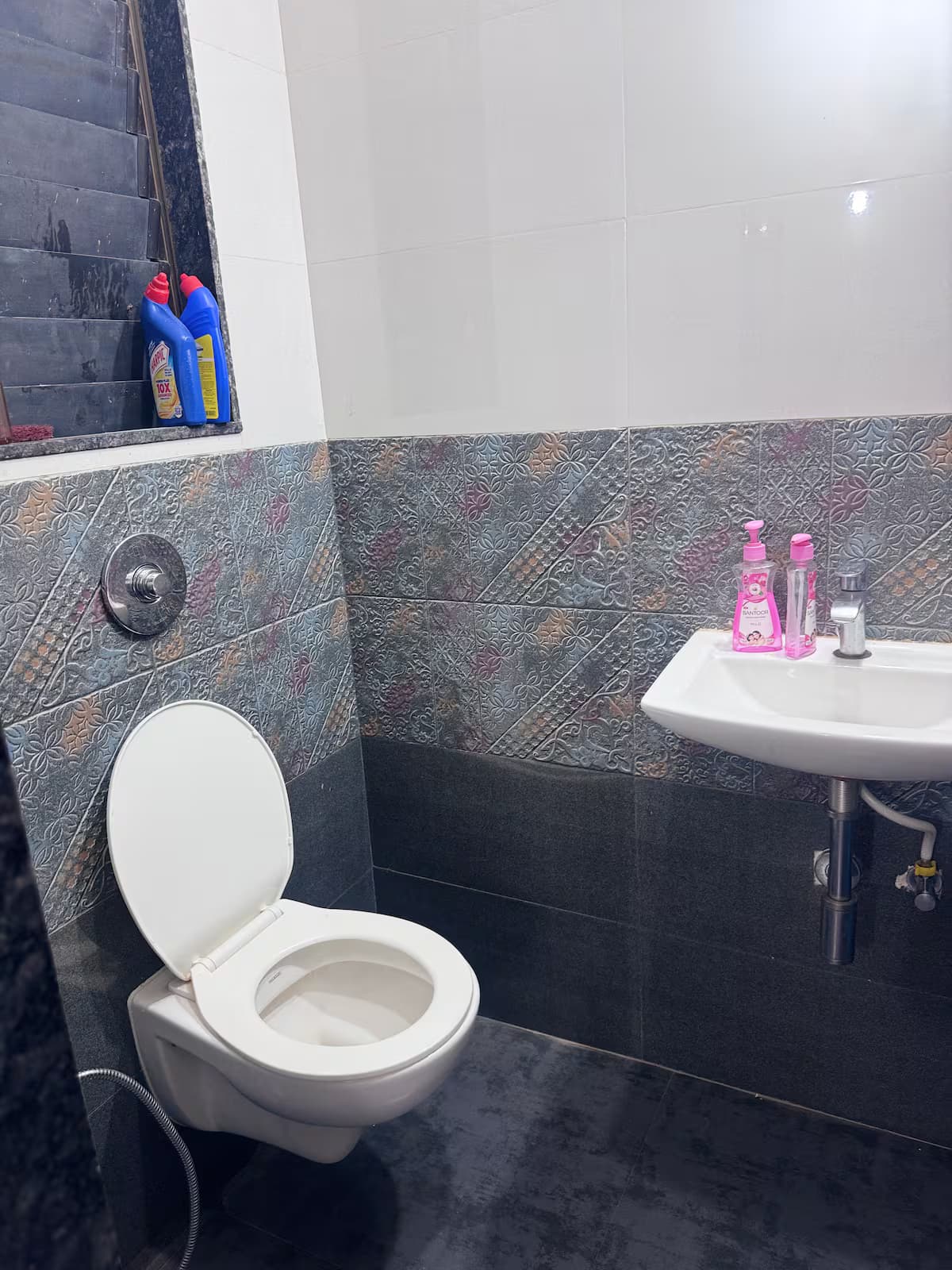 Pixiestays lavender residense MIDC andheri east, photo 3